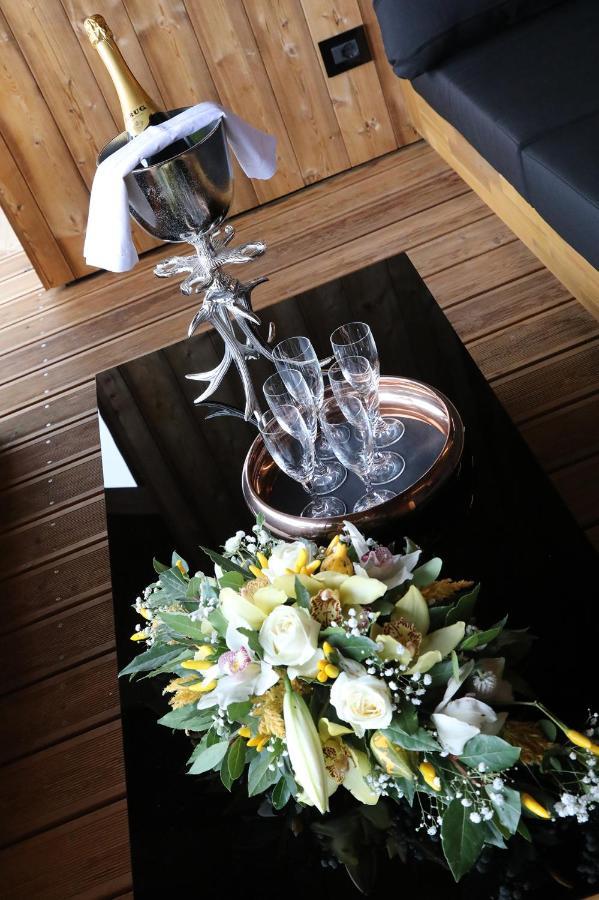 Chalet Blanc Breuil-Cervinia Extérieur photo