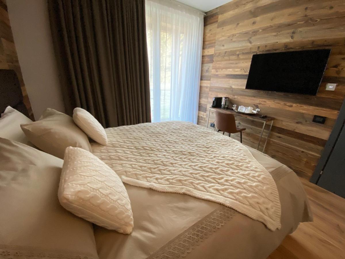 Chalet Blanc Breuil-Cervinia Extérieur photo