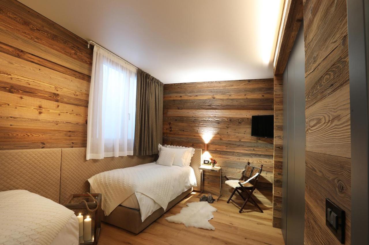Chalet Blanc Breuil-Cervinia Extérieur photo