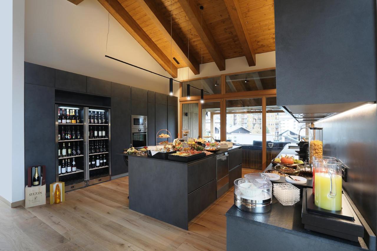 Chalet Blanc Breuil-Cervinia Extérieur photo